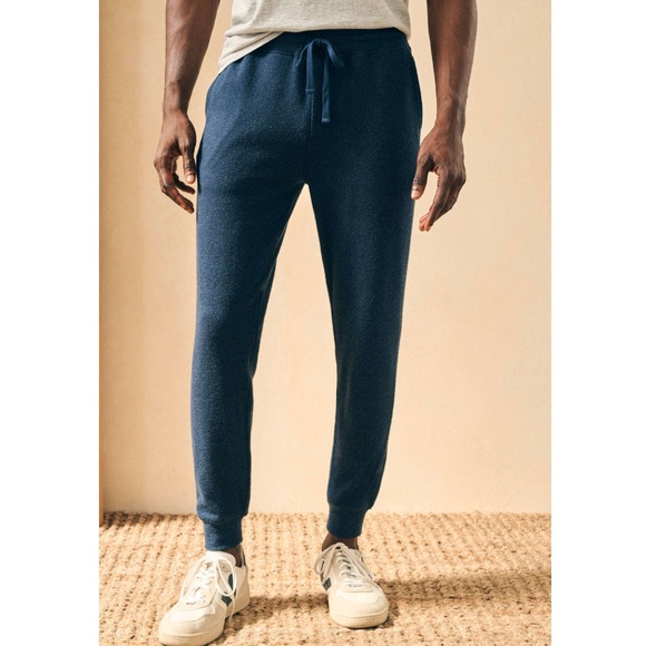 NWT Faherty Legend Sweatpant in Brighton Navy Twill Medium - Picture 1 of 16